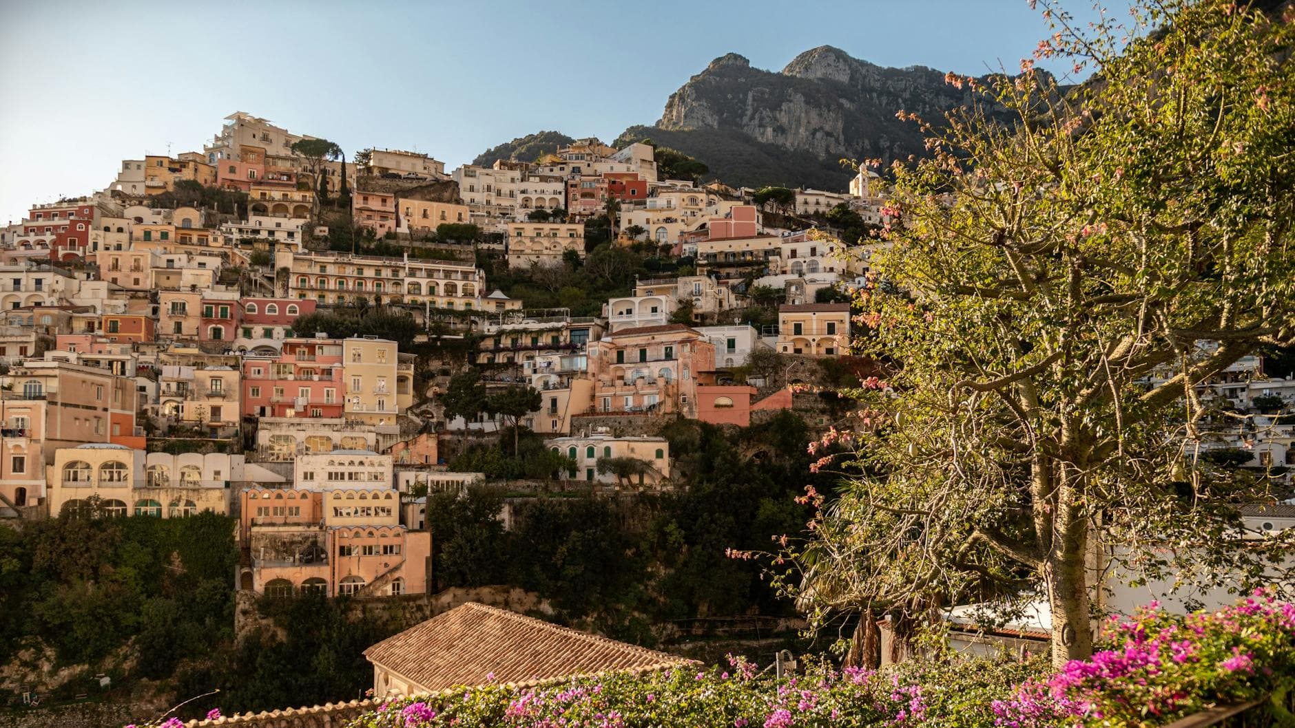 Santorini vs Amalfi Coast Honeymoon 2026: Which Mediterranean Destination Wins?