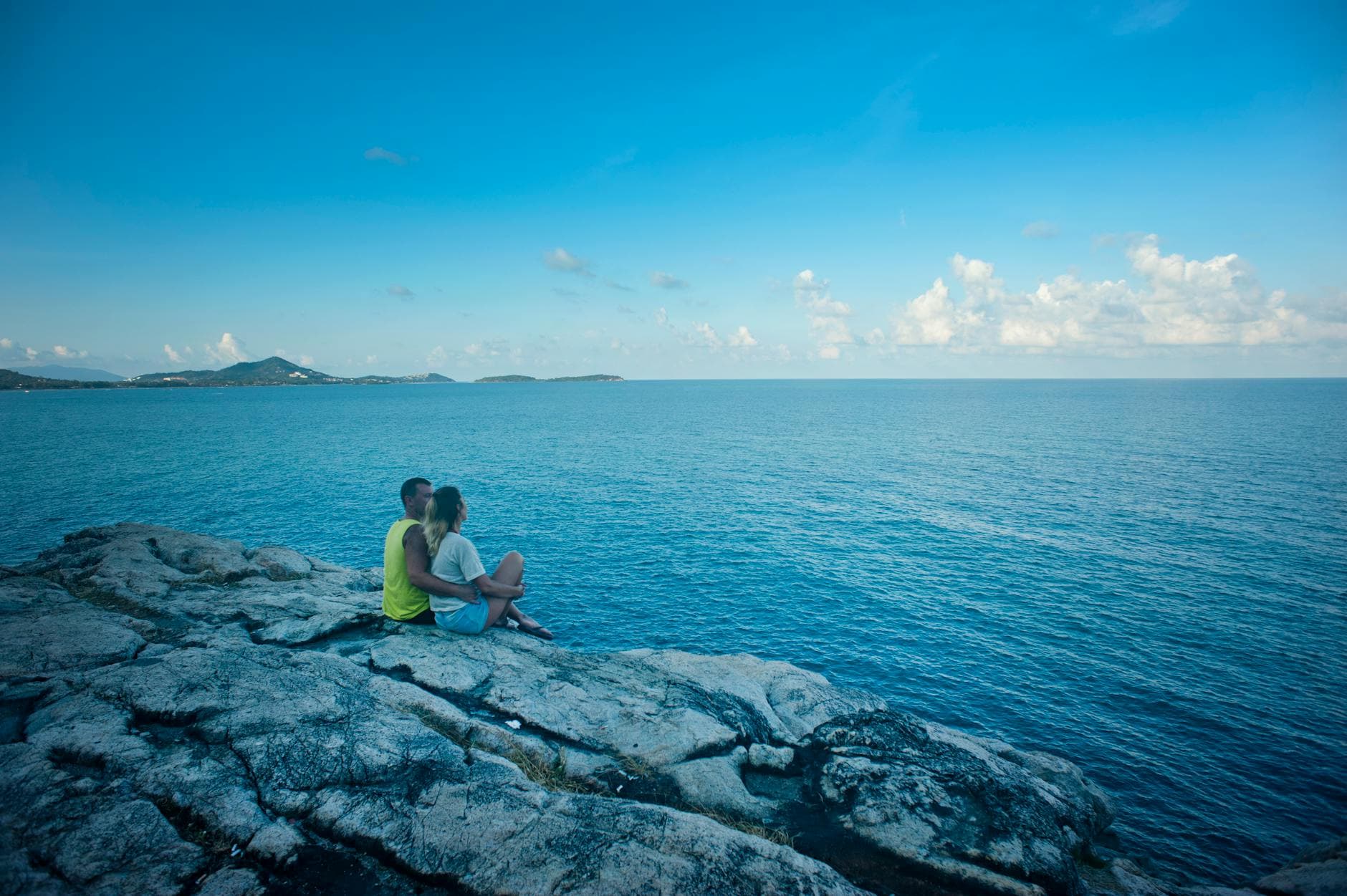 Thailand Honeymoon Guide 2026: 5 Regions, Real Daily Cost ($80–$800) & 10-Day Plan